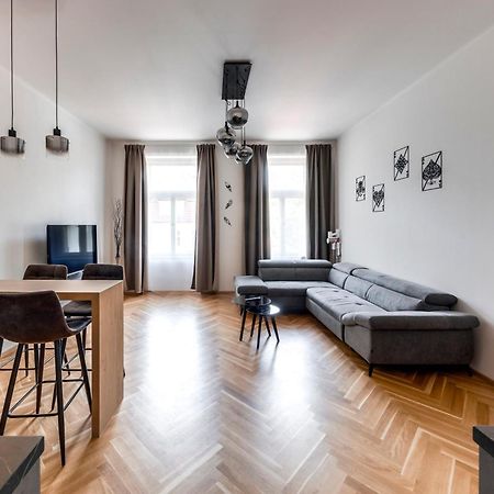 New Town Oases Apartment Πράγα Εξωτερικό φωτογραφία